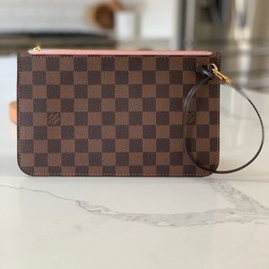 Bought Neverfull at Christmas & never used pouch